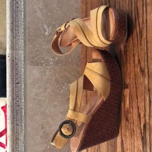 Maya 4” baksetwaeave wedge sandals